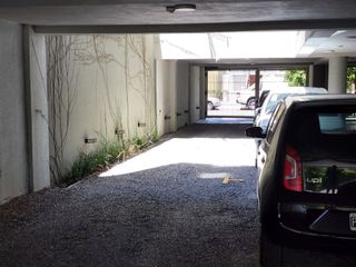 Foto 12 de COCHERA CUBIERTA en VILLA URQUIZA!!!