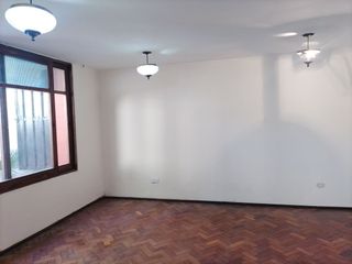 Foto 10 de Alquiler Casa en Cuarta Sección de Ciudad