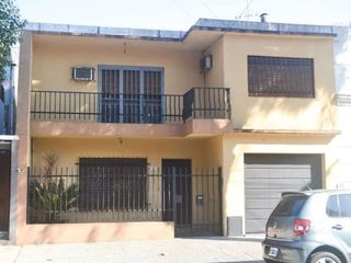 Foto 1 de Casa lote propio 4 amb con dependencia RECICLADA