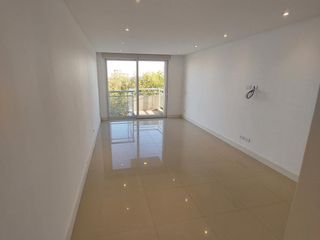 Foto 3 de Alquiler 24 meses Monoambiente Moderno con Balcón al Frente