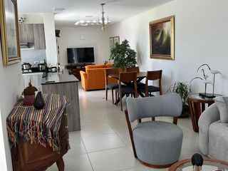 Foto 2 de vendo casa en Puembo con hermosa vista