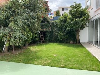 Foto 13 de VENTA CASA 4 DORMITORIOS, CADA UNO CON BAÑO,  EN CUMBAYA