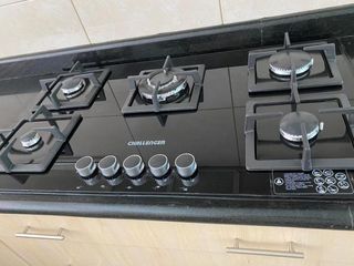 Foto 11 de VENTA CASA 4 DORMITORIOS, CADA UNO CON BAÑO,  EN CUMBAYA