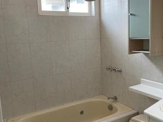 Foto 18 de VENTA CASA 4 DORMITORIOS, CADA UNO CON BAÑO,  EN CUMBAYA