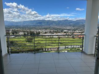Foto 8 de Vendo depto con vista en Cumbaya