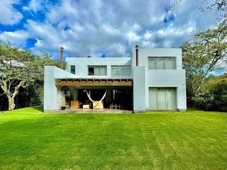 Foto 3 de Vendo casa en Urb La Viña