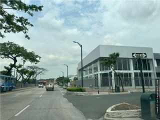 Foto 3 de Alquiler de Local Comercial de Estreno – 2.100 m² – Guayaquil