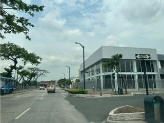 Foto 2 de Alquiler de Local Comercial de Estreno – 2.100 m² – Guayaquil