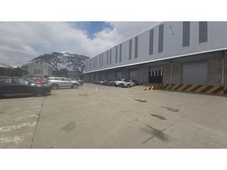 Foto 2 de Guayaquil en Via Daule Alquilo bodega 4850 m2