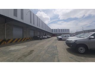 Foto 3 de Guayaquil en Via Daule Alquilo bodega 4850 m2