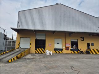 Foto 3 de Guayaquil, Via Daule se alquila Bodega 1975 m²