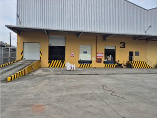 Foto 1 de Guayaquil, Via Daule se alquila Bodega 5885 m²