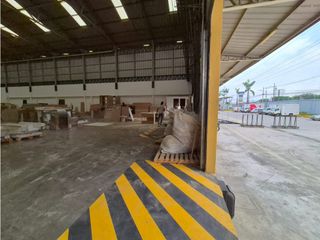 Foto 7 de Guayaquil, Via Daule se alquila Bodega 5885 m²
