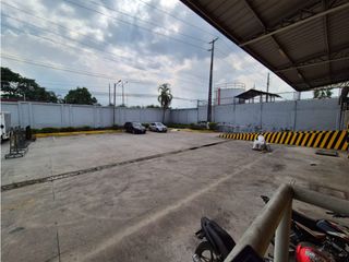 Foto 10 de Guayaquil, Via Daule se alquila Bodega 5885 m²
