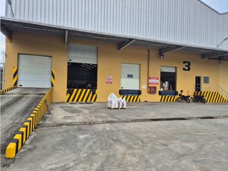Foto 2 de Guayaquil, Via Daule se alquila Bodega 5885 m²