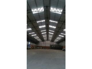 Foto 16 de VA A LA COSTA Y PERIMETRAL alquilo bodega 2944 m²