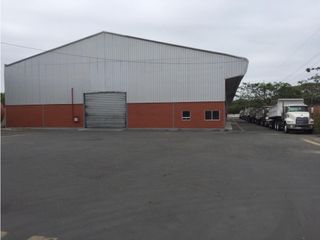 Foto 32 de VA A LA COSTA Y PERIMETRAL alquilo bodega 2944 m²