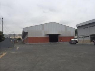 Foto 35 de VA A LA COSTA Y PERIMETRAL alquilo bodega 2944 m²