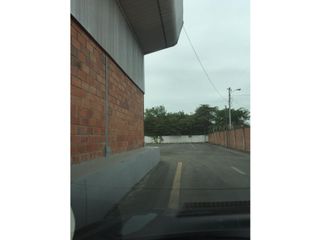 Foto 17 de VA A LA COSTA Y PERIMETRAL alquilo bodega 2944 m²