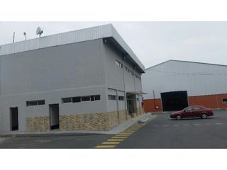 Foto 31 de VA A LA COSTA Y PERIMETRAL alquilo bodega 2410 m²