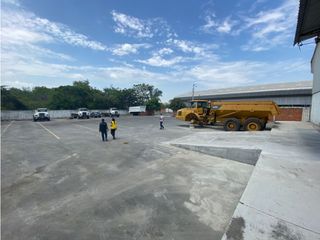 Foto 3 de VA A LA COSTA Y PERIMETRAL alquilo bodega 2410 m²