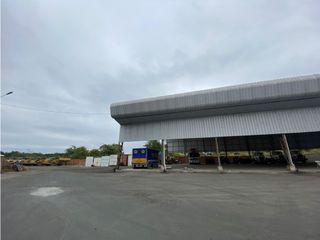 Foto 2 de Via a La Costa Bodegas en Alquiler 4.200 m²