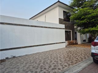 Foto 1 de Vía a la Costa, Urb. Punta Esmeralda se vende casa