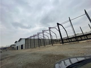 Foto 10 de Guayaquil Vía Perimetral se alquila bodega de 8000 m2