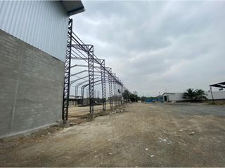 Foto 1 de Guayaquil Vía Perimetral se alquila bodega de 8000 m2
