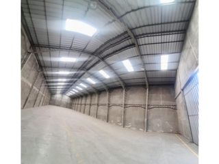 Foto 3 de Arriendo Bodegas Sector Durán Desde 1.300 m²