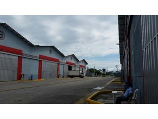 Foto 4 de Arriendo Bodegas Sector Durán Desde 1.300 m²