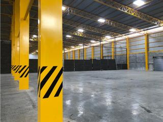 Foto 16 de DURAN Se alquilan naves industriales de 15000 m2 