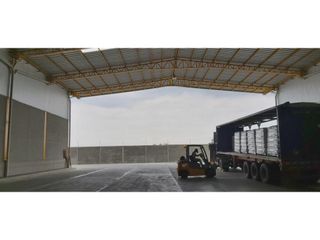 Foto 3 de DURAN Se alquilan naves industriales de 8000 m2 
