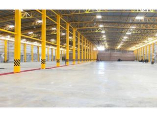Foto 3 de Alquiler bodega industrial 1000 m2 - Durán, Guayaquil, Ecuador