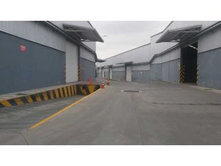 Foto 4 de Alquilo bodega 14.000 m2 en Via Daule