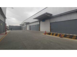 Foto 5 de Alquilo bodega 14.000 m2 en Via Daule
