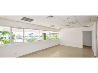Foto 9 de *Guayaquil, Parque Empresarial Colon oficina de 4000 m2*