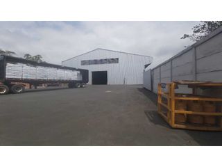 Foto 5 de Alquilo bodega en Via a la Costa