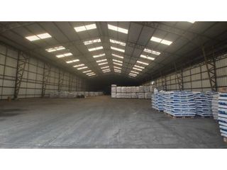 Foto 4 de Alquilo bodega en Via a la Costa
