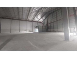 Foto 3 de Alquilo bodegas 6.375,36 m2 en Via Daule