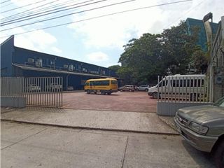 Foto 13 de Venta - Alquiler Local Comercial en Av Francisco de Orellana 1238 m2
