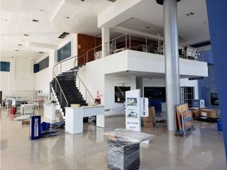 Foto 2 de Venta - Alquiler Local Comercial en Av Francisco de Orellana 1238 m2