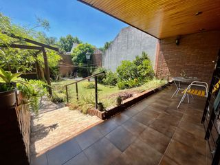 Foto 25 de Se Vende Excelente Casa Cinco ambientes, con 4 Cocheras, posible permuta por menor valor!!