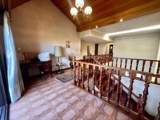 Foto 31 de Se Vende Excelente Casa Cinco ambientes, con 4 Cocheras, posible permuta por menor valor!!