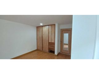 Foto 9 de VENDO APARTAMENTO ALHAMBRA REMODELADO 1 HABITACION vm
