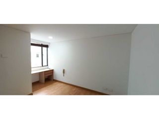 Foto 7 de VENDO APARTAMENTO ALHAMBRA REMODELADO 1 HABITACION vm