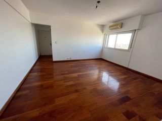 Foto 1 de DEPARTAMENTO 4 AMBIENTES EN VENTA / CON RENTA