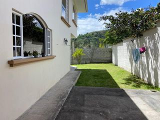 Foto 12 de CASA EN VENTA CON AREA VERDE,CHALLUABAMBA, APANGORAS