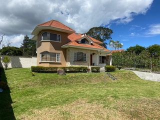 Foto 8 de CASA EN VENTA CON AREA VERDE,CHALLUABAMBA, APANGORAS