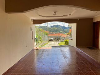 Foto 11 de CASA EN VENTA CON AREA VERDE,CHALLUABAMBA, APANGORAS
